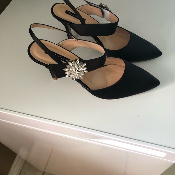 erijunor Shoes - Black evening shoes. In very good condition size 10